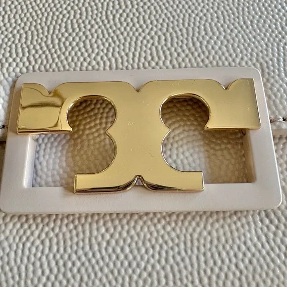 $398 NWOT TORY‎ BURCH Gigi Envelope Clutch Handbag Beige Pebbled Patent Leather - Picture 2 of 13